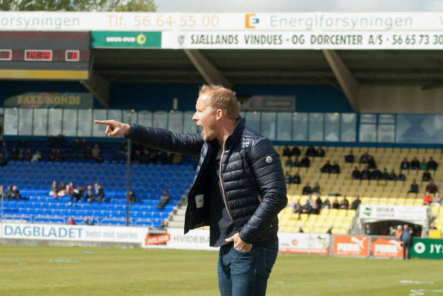 Cheftræner Henrik Pedersen har for alvor fået holdet til at svinge mod slutningen af sæsonen. Foto HB Køge